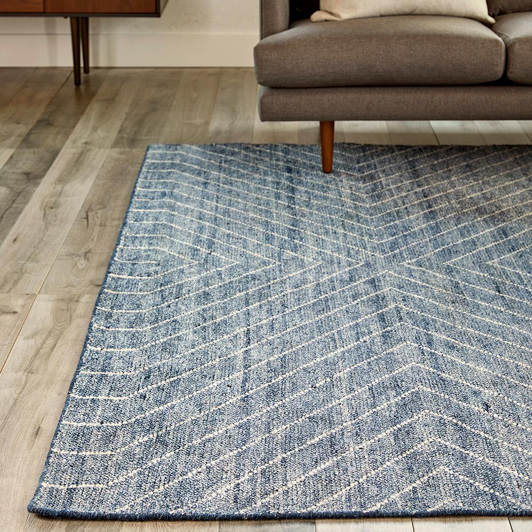 Parallel 8 x 10 Rug - Wave Blue / White