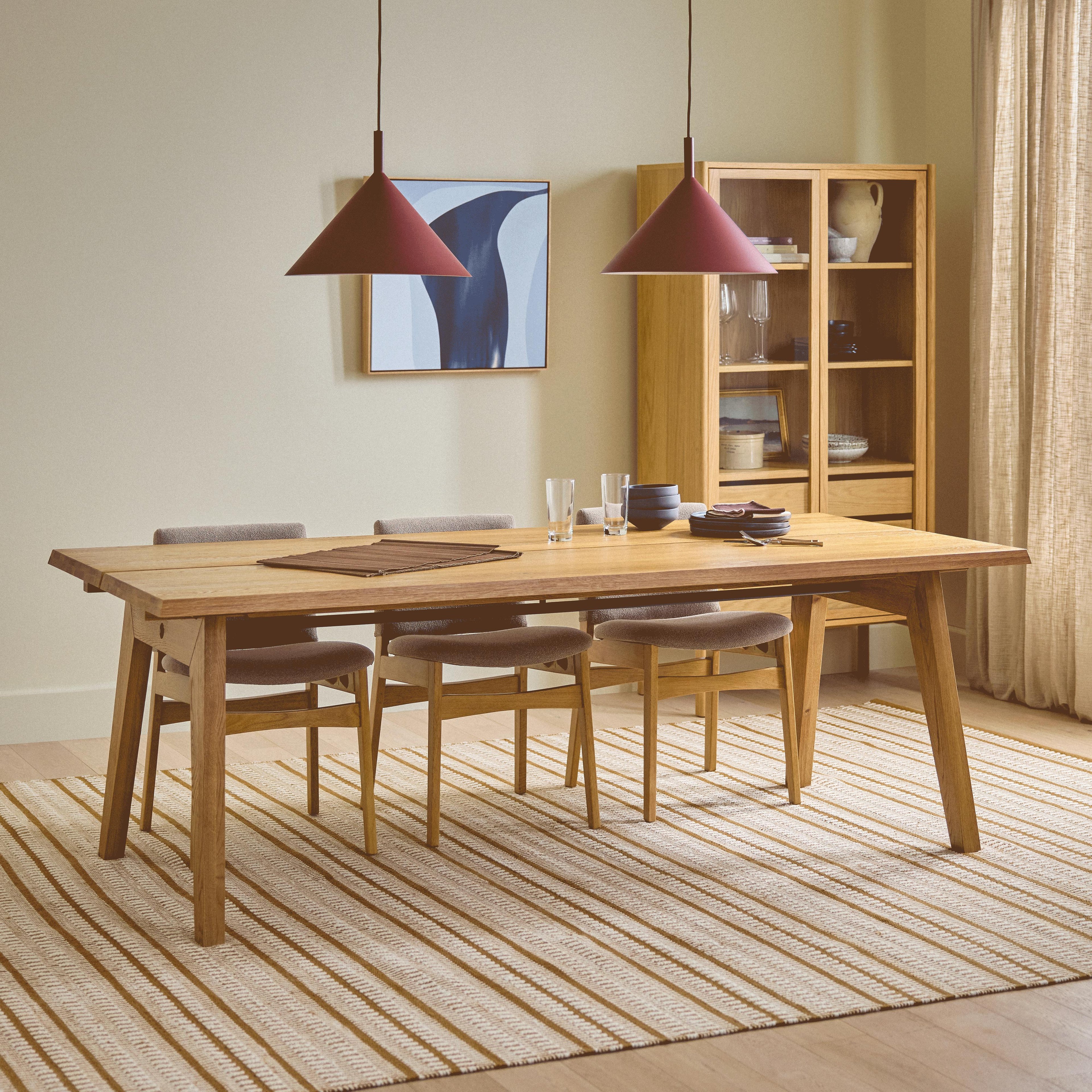 Madera 86 - 125 Solid Wood Extendable Dining Table - Oak