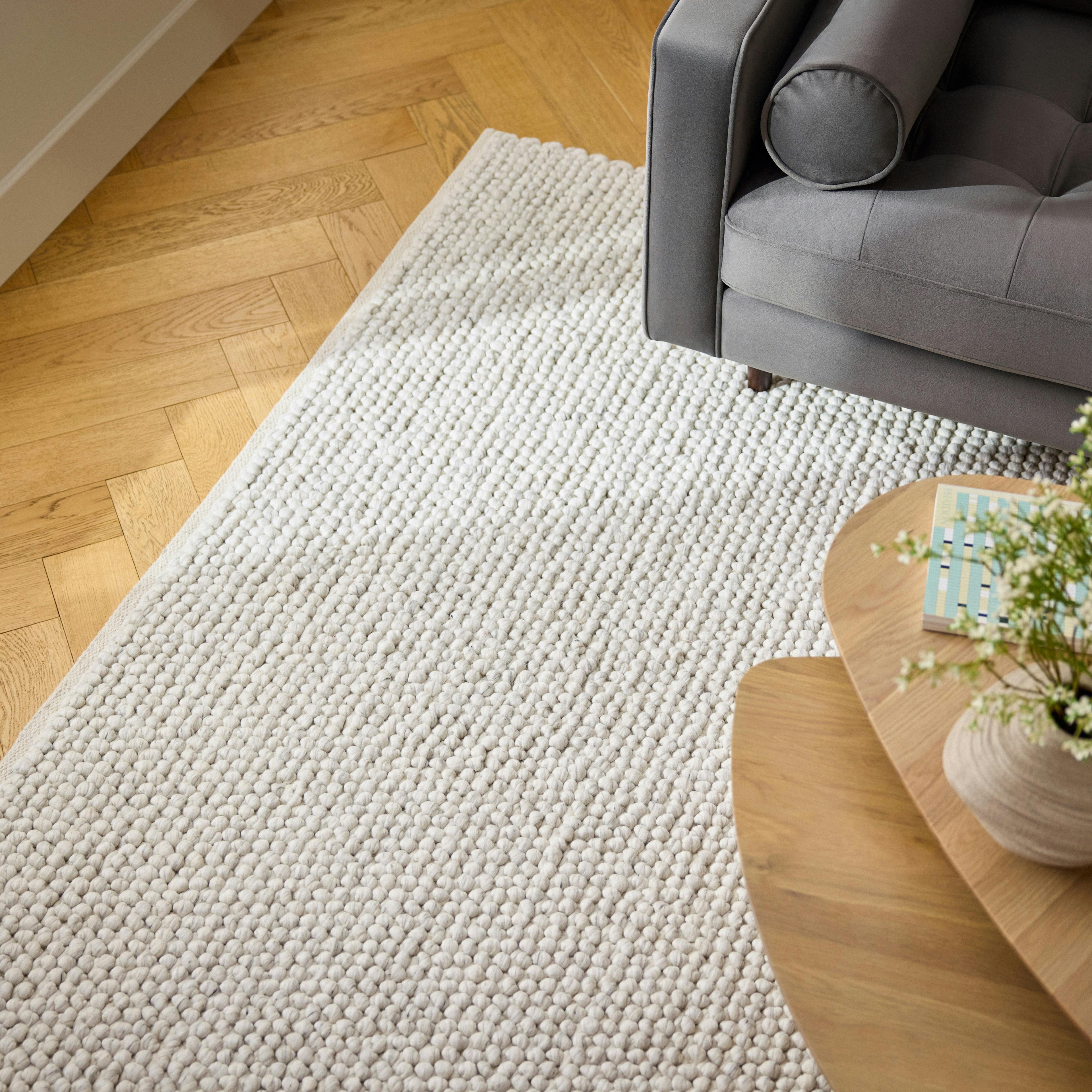 Hira 8 x 10 Rug - Natural Ivory
